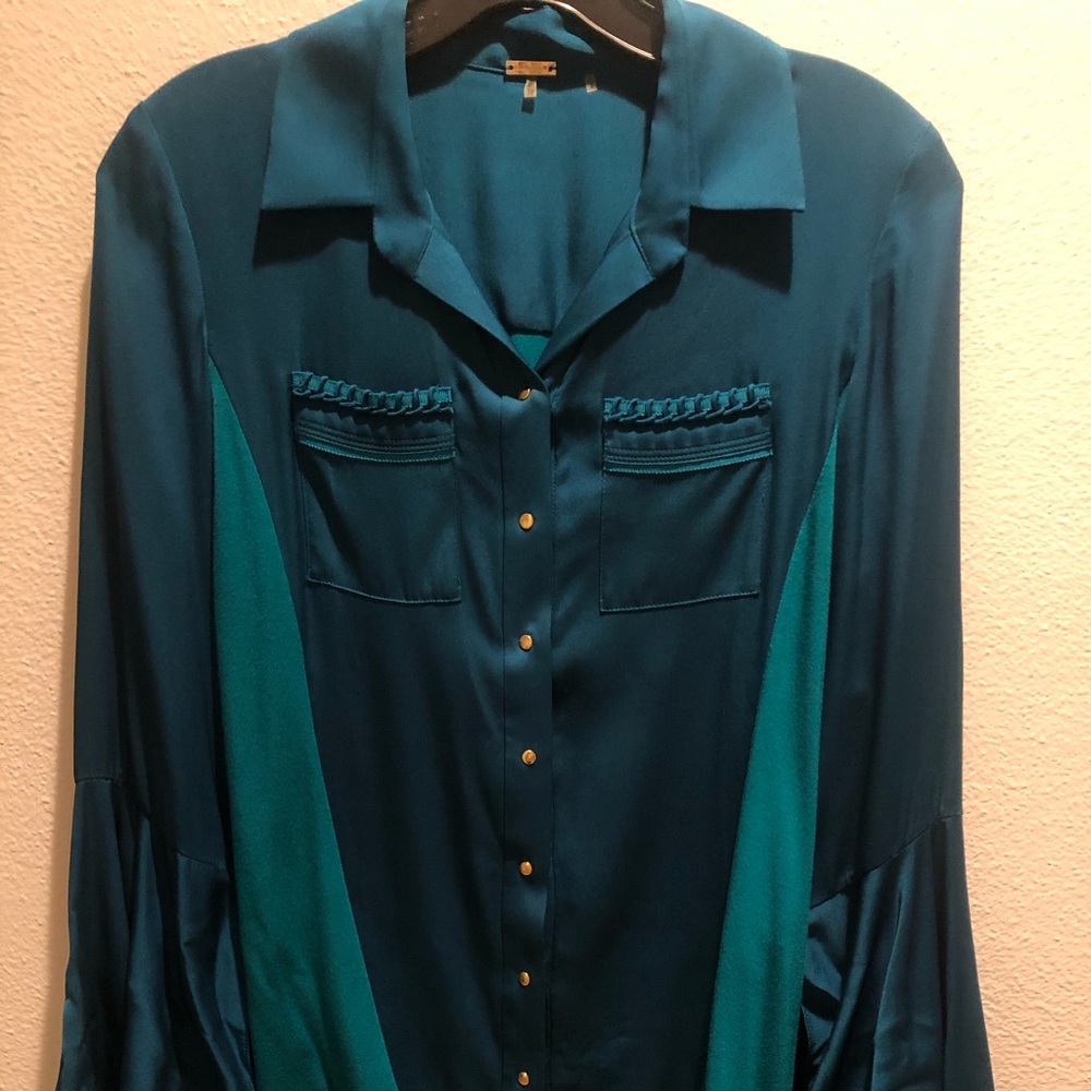 Brand new Elie Tahari silk blouse, XS